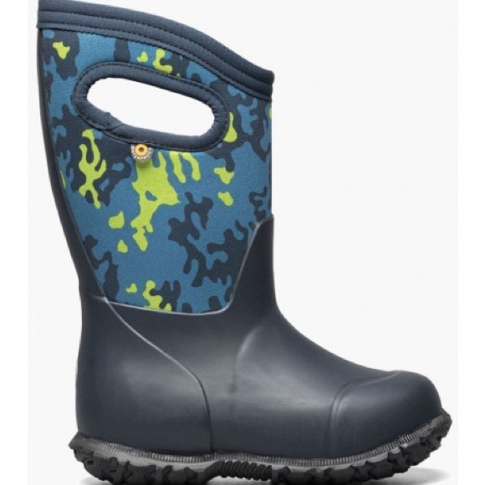 Size 2 Youth Bogs Kids Navy and Lime Camo Boots